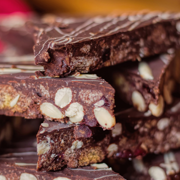 No-bake chocolate biscuit cake